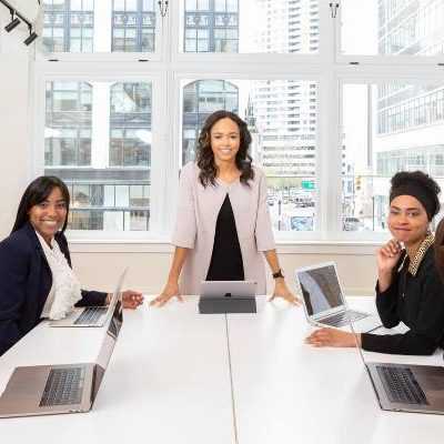 Online Course Certified Corporate Training Program Developer