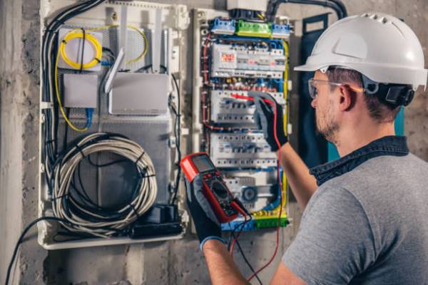 Online Course Certified Industrial Electrician
