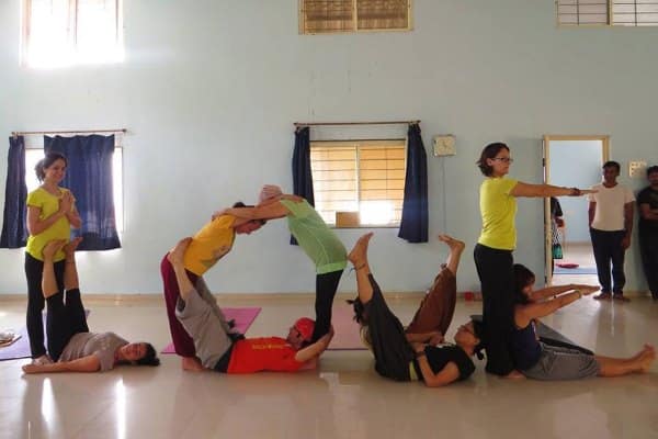 Online Course Certified Kids Yoga Trainer