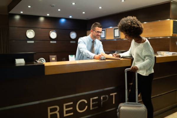 Online Course Certified Luxury Hotel Manager