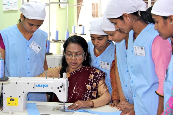 Online Course Certified Sewing Machine Operator