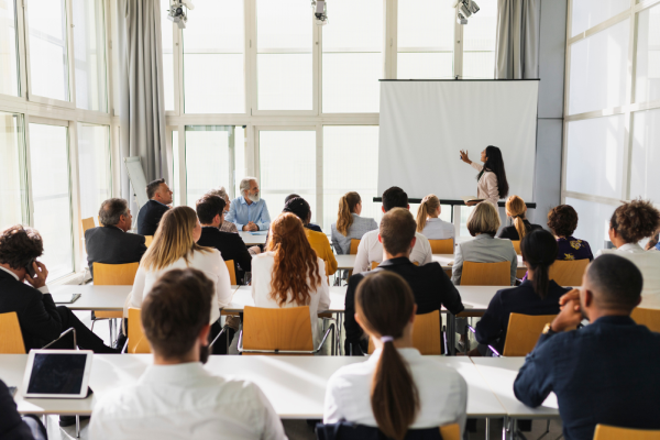 Online Course Certified Stakeholder Engagement Specialist (Education)