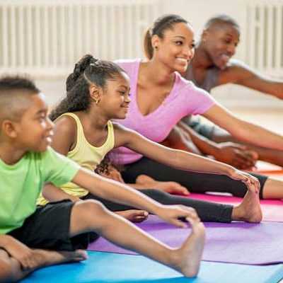 Online Course Certified Family Yoga & Meditation Facilitator